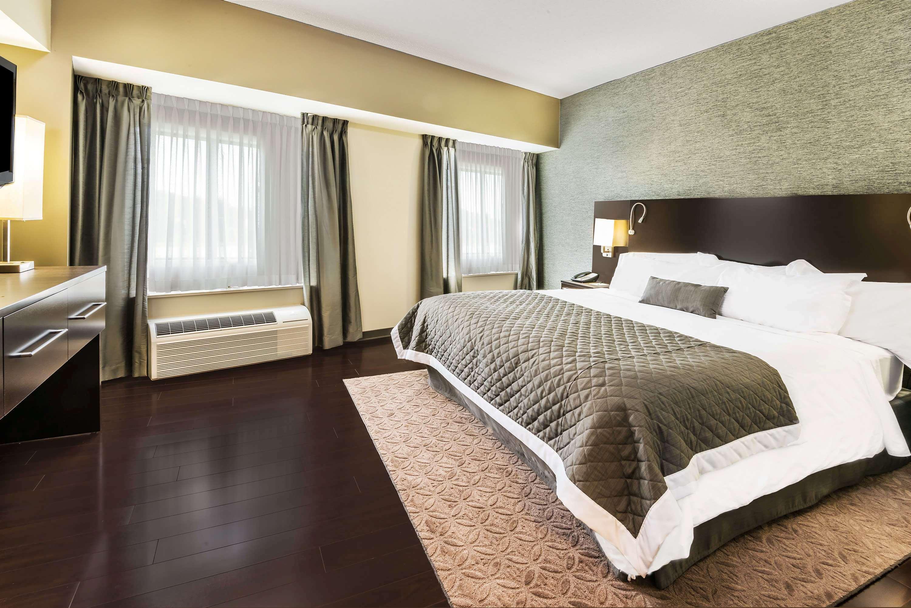 The Mosey Buffalo Williamsville Tapestry Collection Hilton Екстер'єр фото